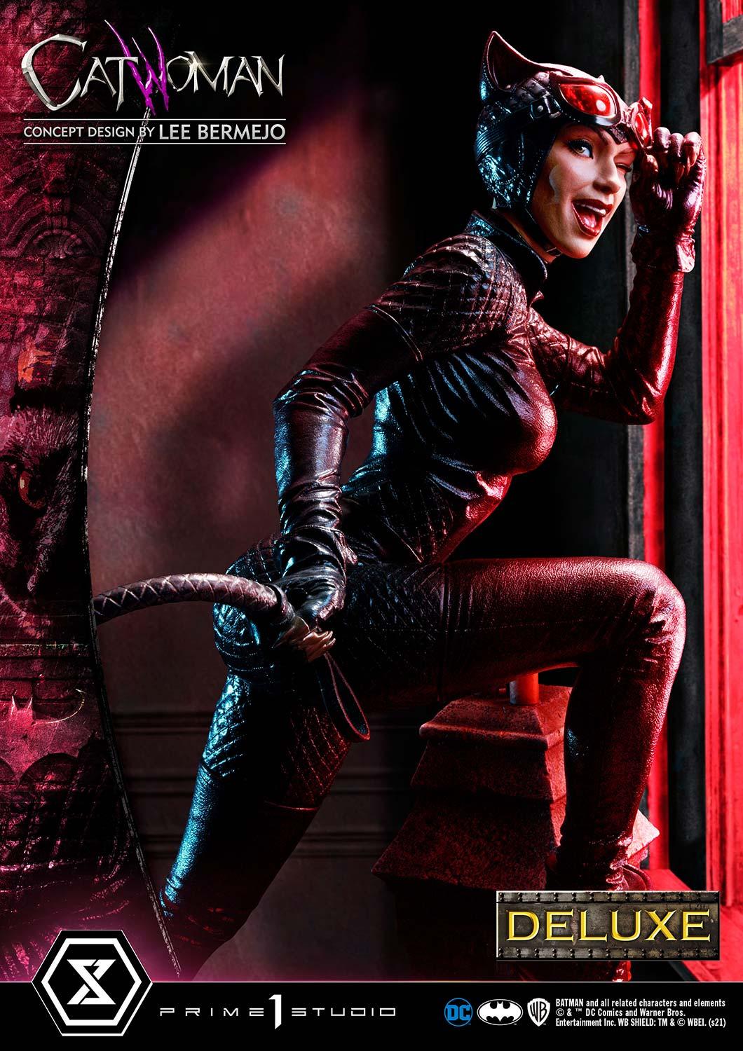 Catwoman (Concept Design by Lee Bermejo) Deluxe Version image 1