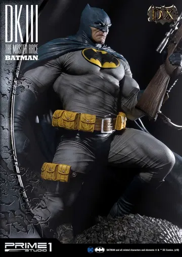 Batman Dark Knight III The Master Race (Comics) Batman Deluxe Version