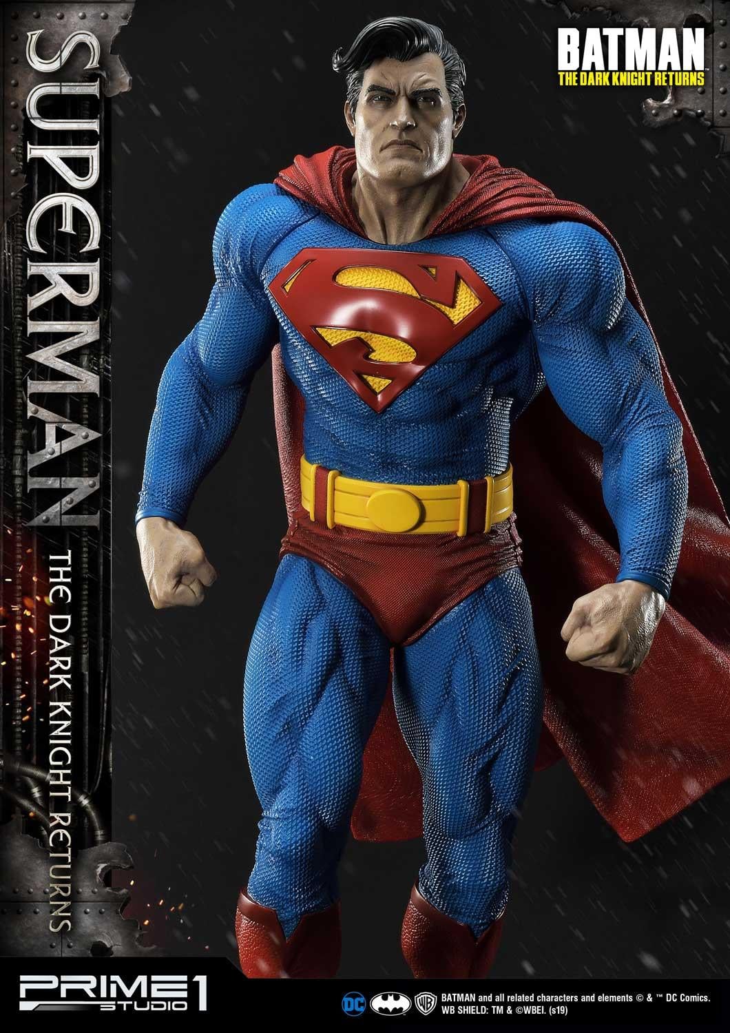 Batman:The Dark Knight Returns (Comics) Superman Deluxe Version image 4