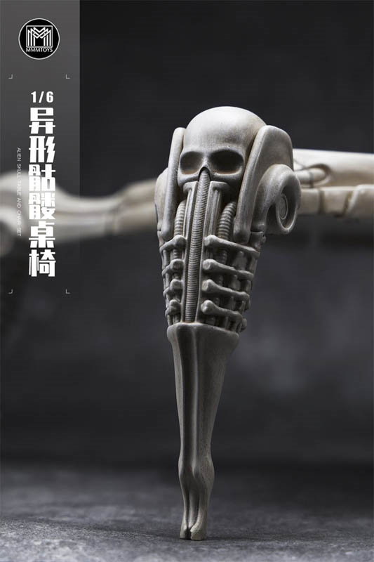Alien Table image 3