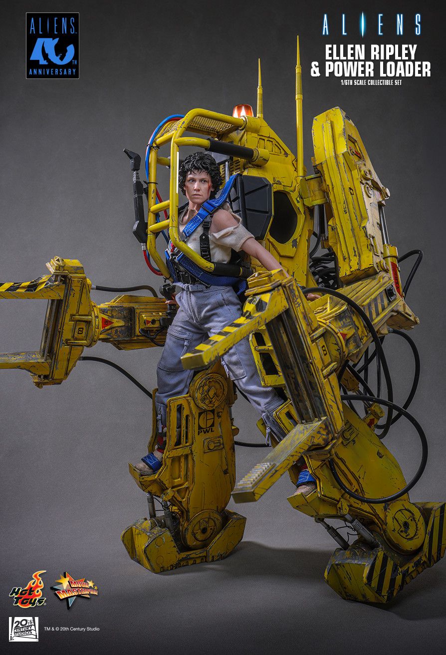 Ellen Ripley and Power Loader image 2