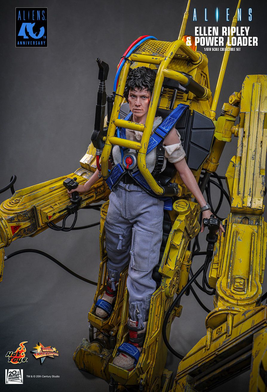 Ellen Ripley and Power Loader image 8
