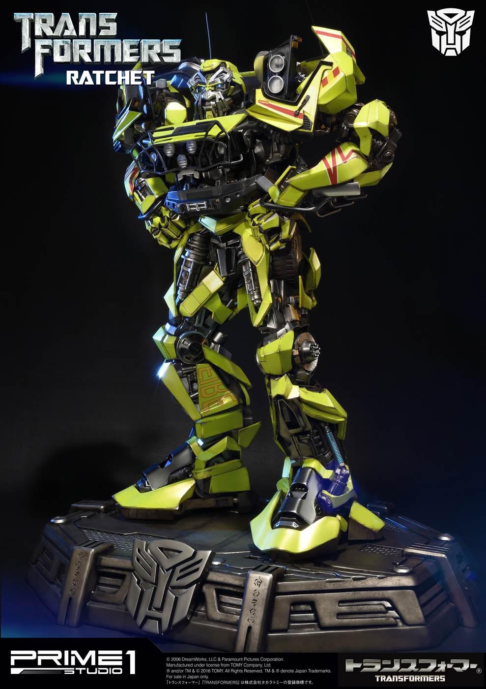 Transformers Autobot Ratchet image 10