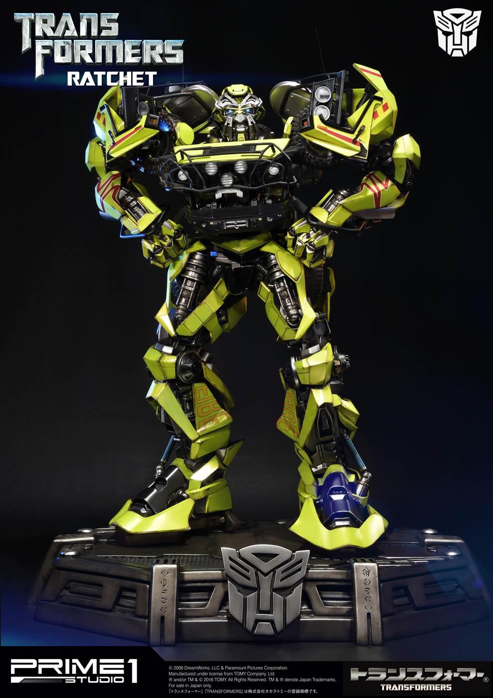 Transformers Autobot Ratchet image 5