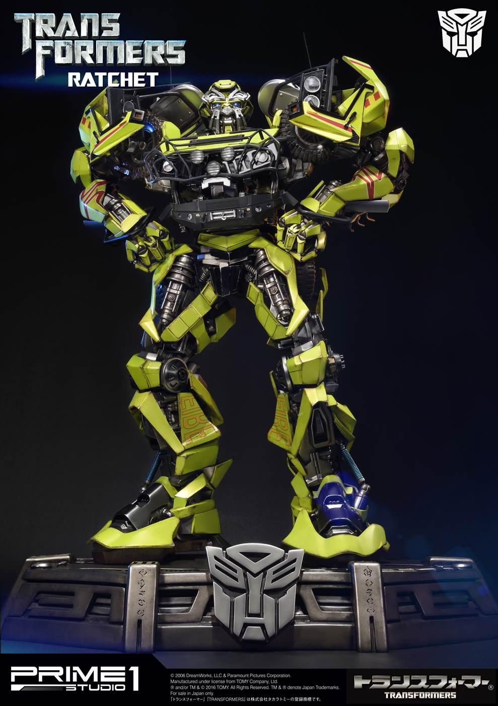 Transformers Autobot Ratchet image 8