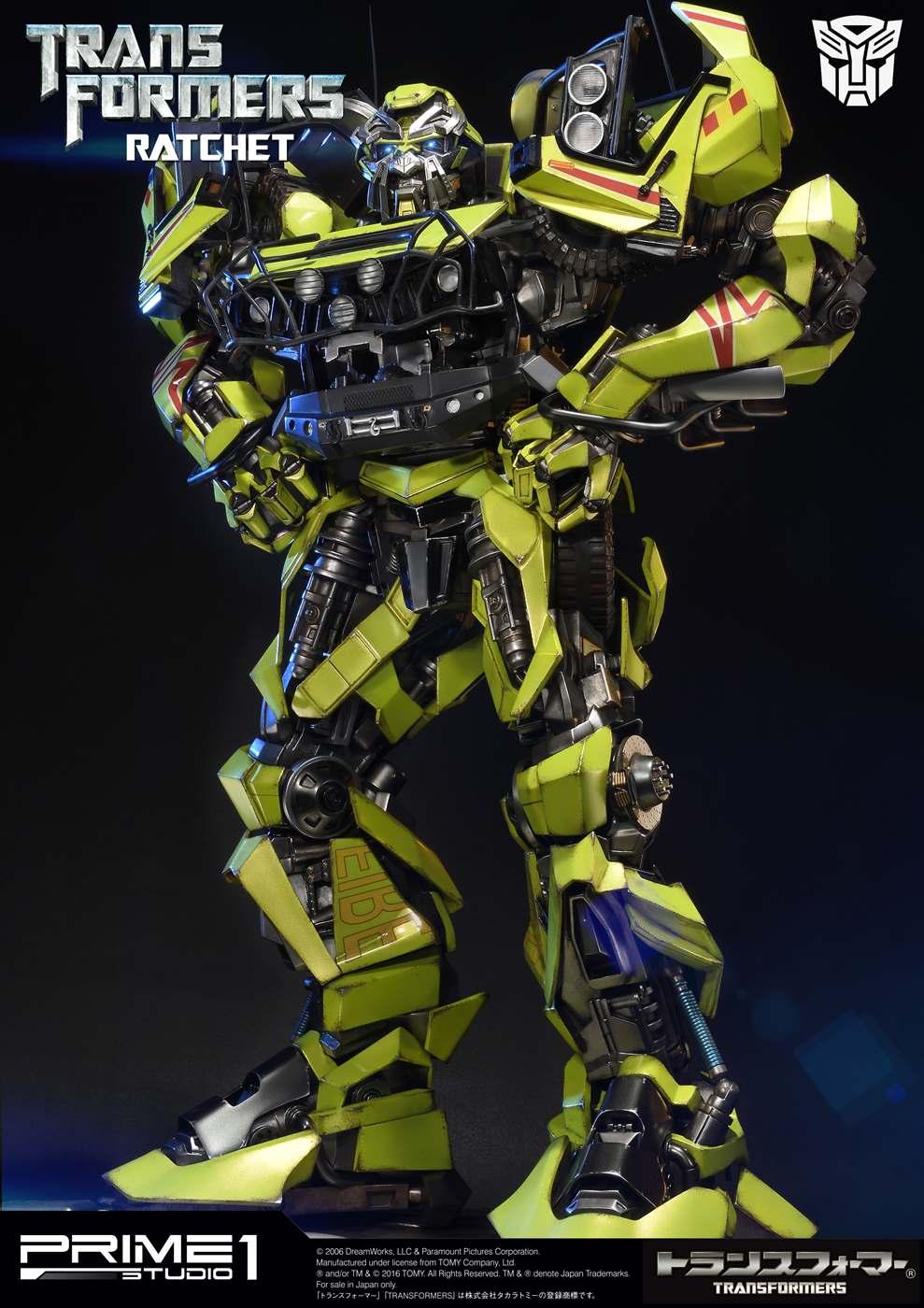 Transformers Autobot Ratchet image 9