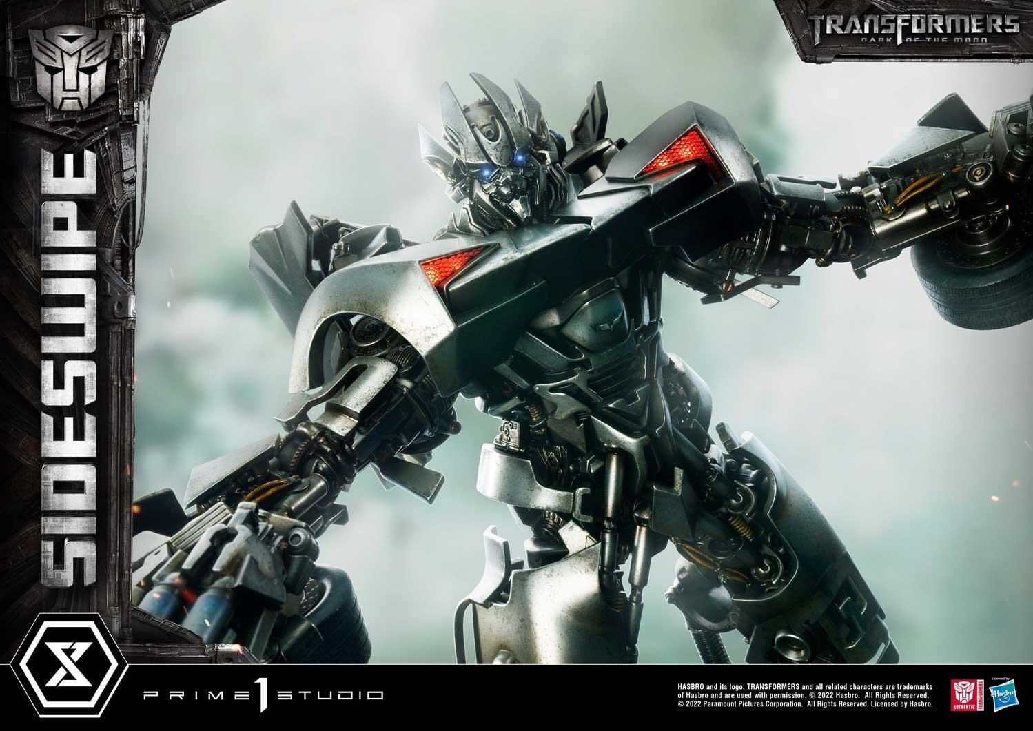 Transformers: Dark of the Moon (Film) Sideswipe DX image 10