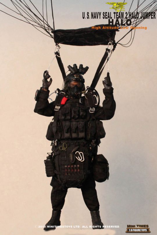 Halo U.S. Navy Seal Team 2 - Halo Jump High Altitude Low Opening image 9