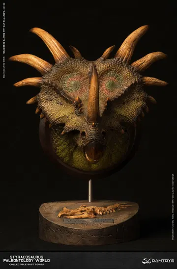 Halberd head statue, collector's item - MUS004 A/B