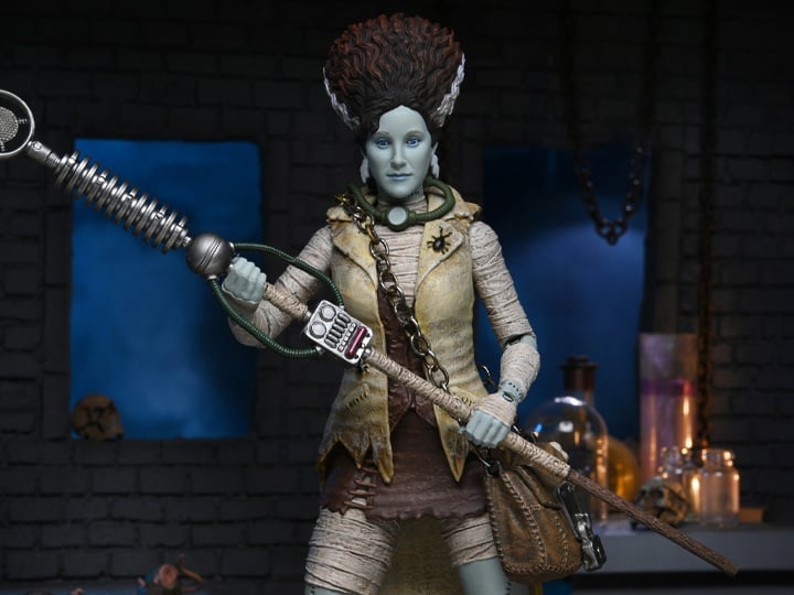 Universal Monsters x Teenage Mutant Ninja Turtles Ultimate April O'Neil as The Bride of Frankenstein image 1