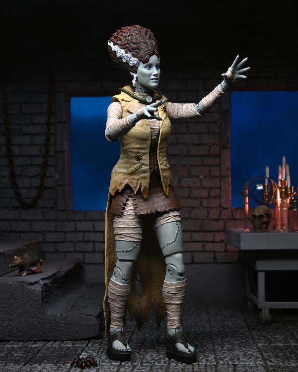 Universal Monsters x Teenage Mutant Ninja Turtles Ultimate April O'Neil as The Bride of Frankenstein image 6