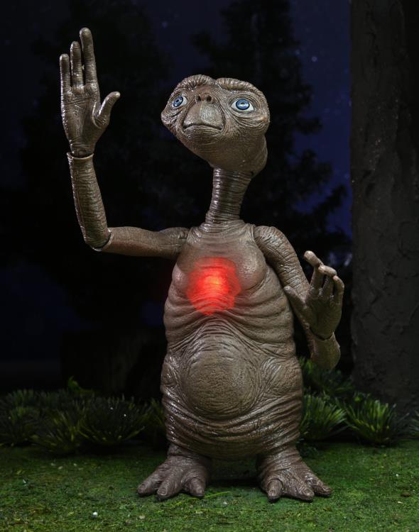E.T. The Extra-Terrestrial 40th Anniversary Ultimate E.T. Deluxe Set image 10