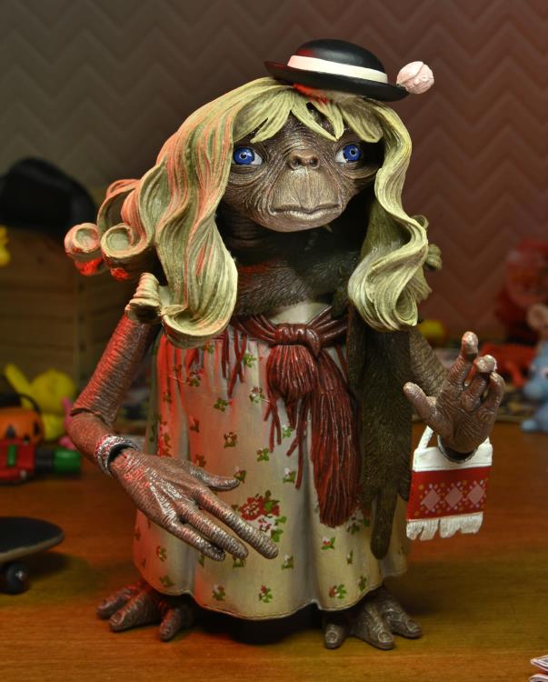 E.T. 40th Anniversary Ultimate Dress Up E.T. image 6