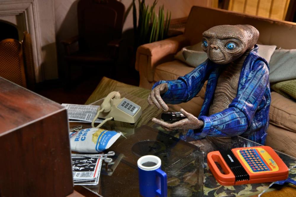 E.T. 40th Anniversary Ultimate Telepathic E.T. image 4