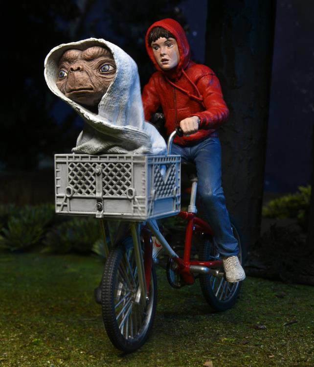 E.T. 40th Anniversary Elliot & E.T. on Bicycle image 4