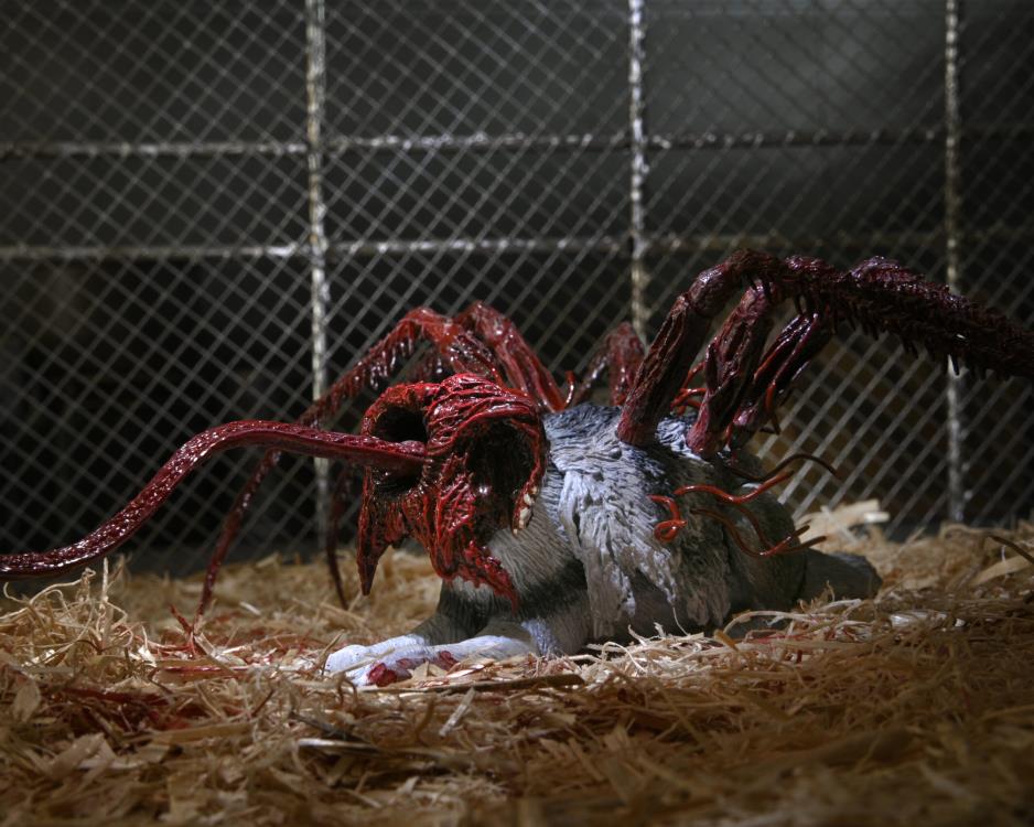 The Thing Ultimate Dog Creature Set image 10