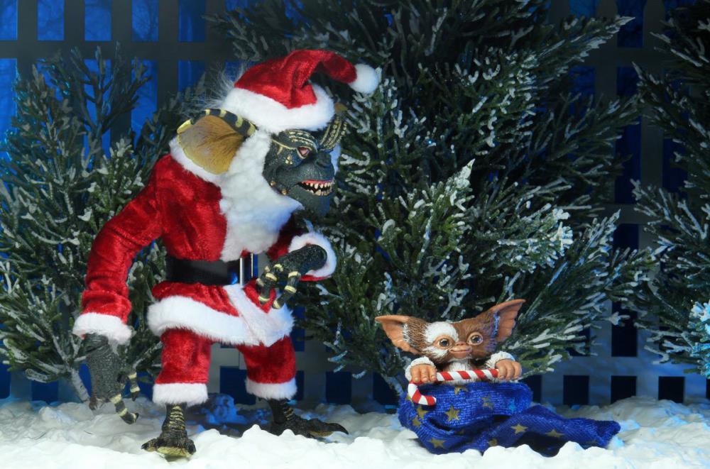 Gremlins Santa Stripe & Gizmo Two-Pack image 4
