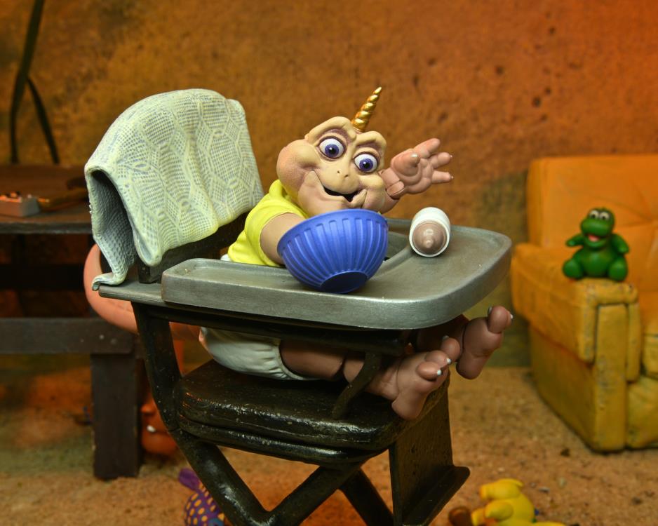 Dinosaurs Ultimate Baby Sinclair image 8