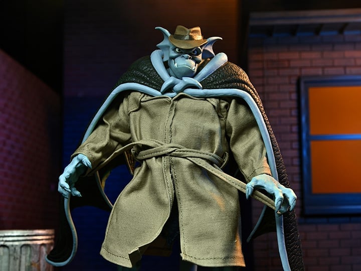 Disney's Gargoyles Ultimate Detective Broadway "Silver Falcon" (With Closed Wings) image 1