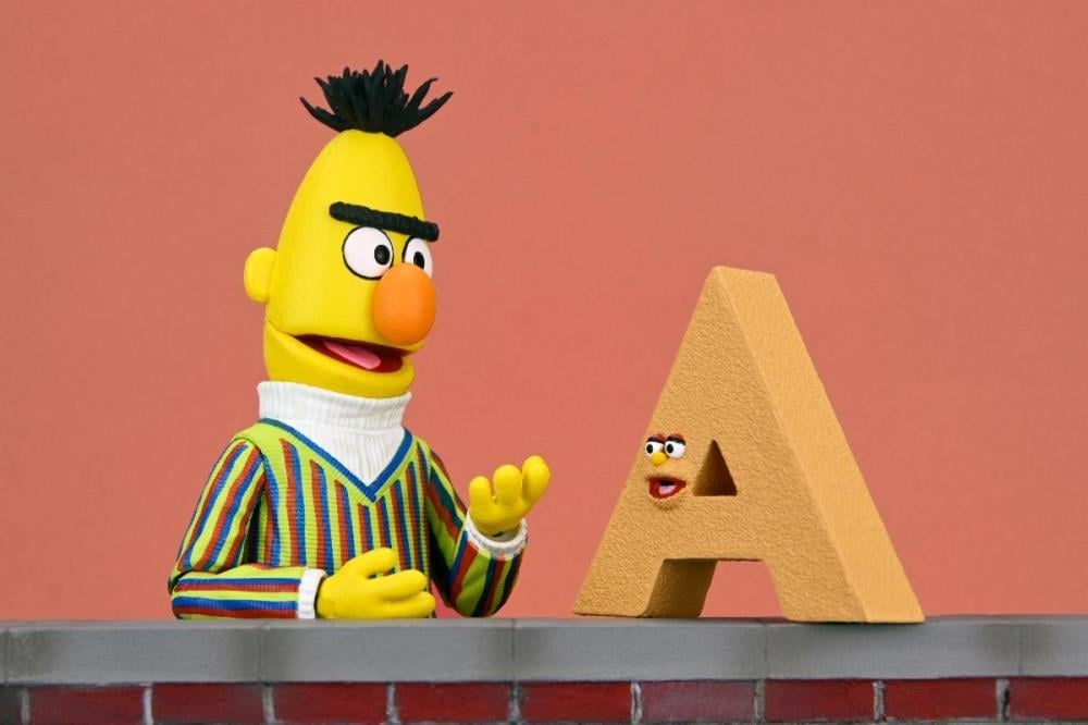 Sesame Street Ultimate Bert image 7