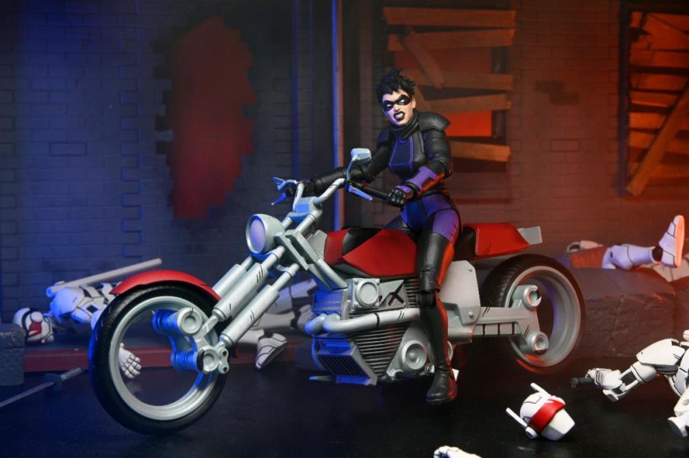 Teenage Mutant Ninja Turtles: The Last Ronin Casey Marie with Motorcycle image 3