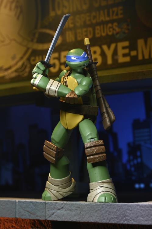 Teenage Mutant Ninja Turtles (2012) Ultimate Leonardo image 3