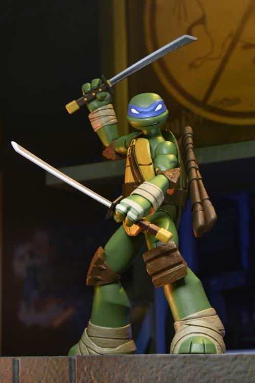 Teenage Mutant Ninja Turtles (2012) Ultimate Leonardo image 4