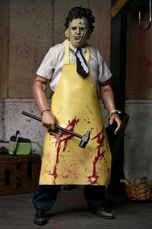 The Texas Chainsaw Massacre Leatherface Clothed image 3