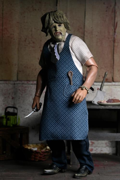 The Texas Chainsaw Massacre Leatherface with Old Lady Mask Clothed image 3