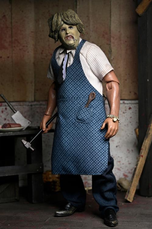 The Texas Chainsaw Massacre Leatherface with Old Lady Mask Clothed image 4