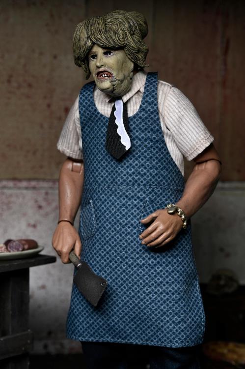 The Texas Chainsaw Massacre Leatherface with Old Lady Mask Clothed image 5