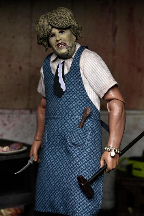 The Texas Chainsaw Massacre Leatherface with Old Lady Mask Clothed image 6