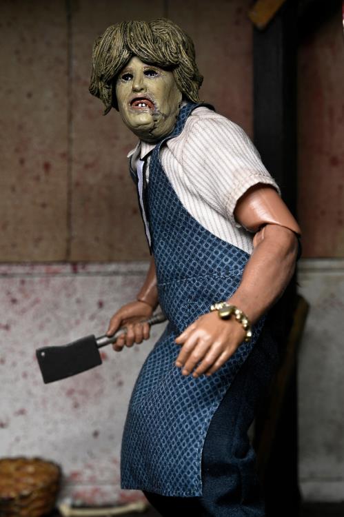 The Texas Chainsaw Massacre Leatherface with Old Lady Mask Clothed image 8