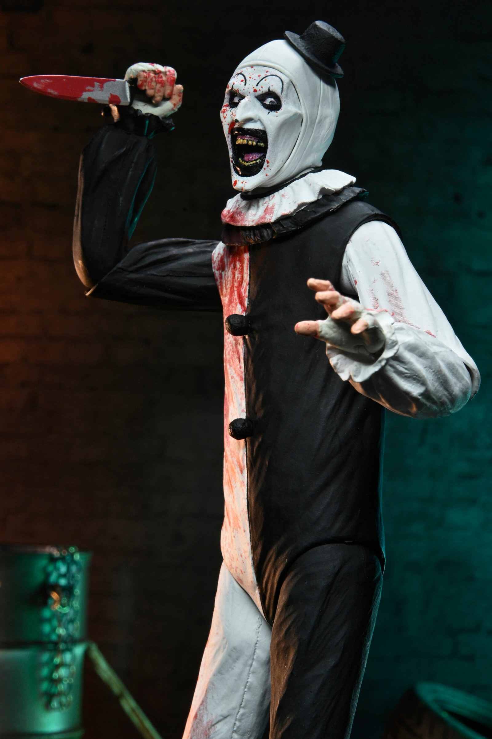 Terrifier 2 Ultimate Art the Clown (Blood Splattered) image 9