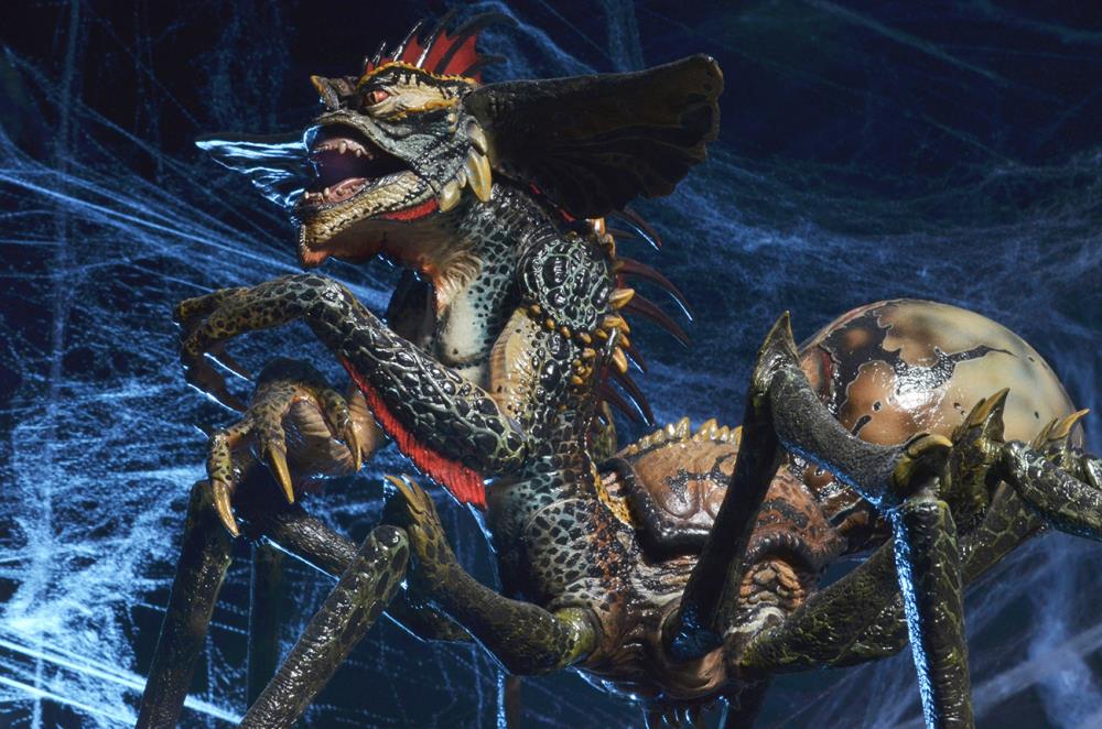 Gremlins 2: The New Batch Spider Gremlin Deluxe image 4