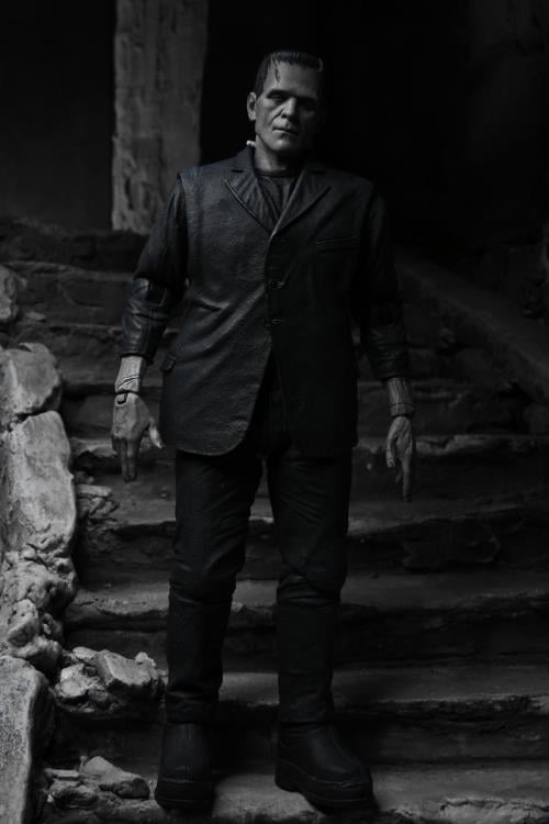 Universal Monsters Ultimate Frankenstein's Monster (Black & White) image 3