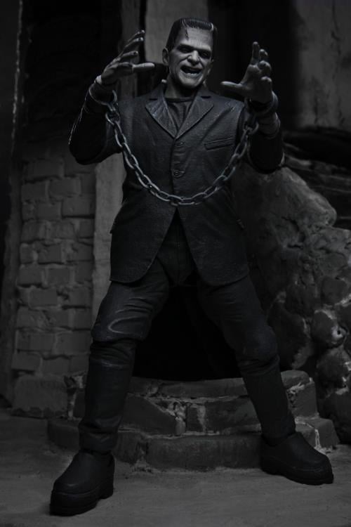 Universal Monsters Ultimate Frankenstein's Monster (Black & White) image 5
