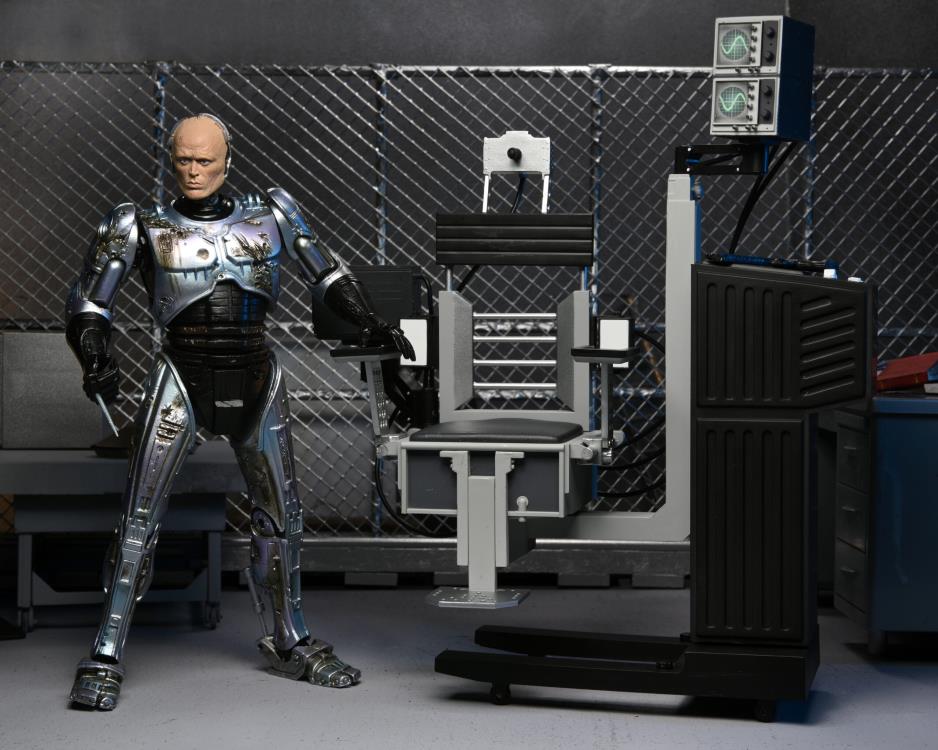 RoboCop Ultimate Battle Damaged RoboCop with Chair image 7