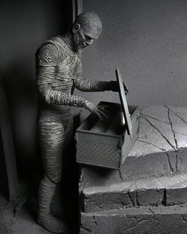Universal Monsters Ultimate Mummy (Black & White) image 10