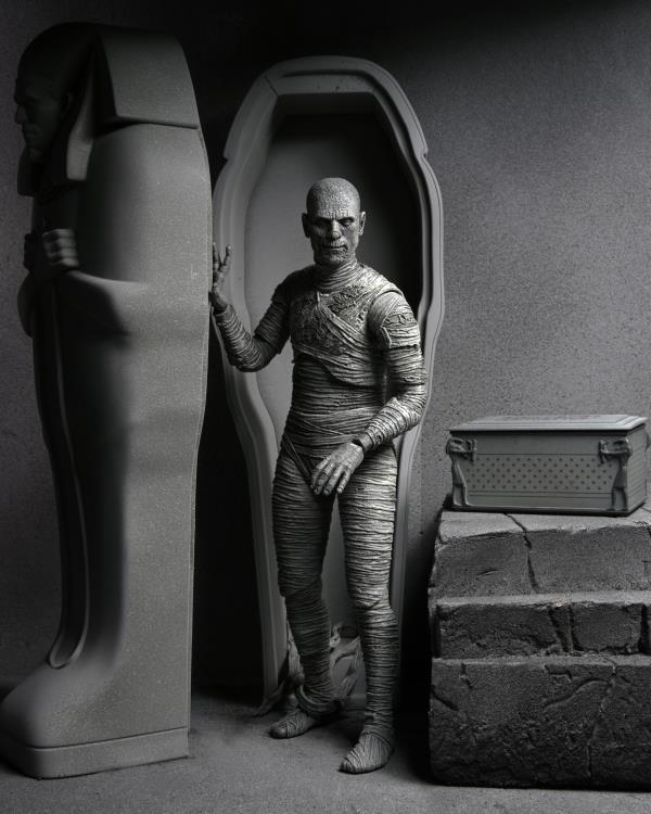 Universal Monsters Ultimate Mummy (Black & White) image 6