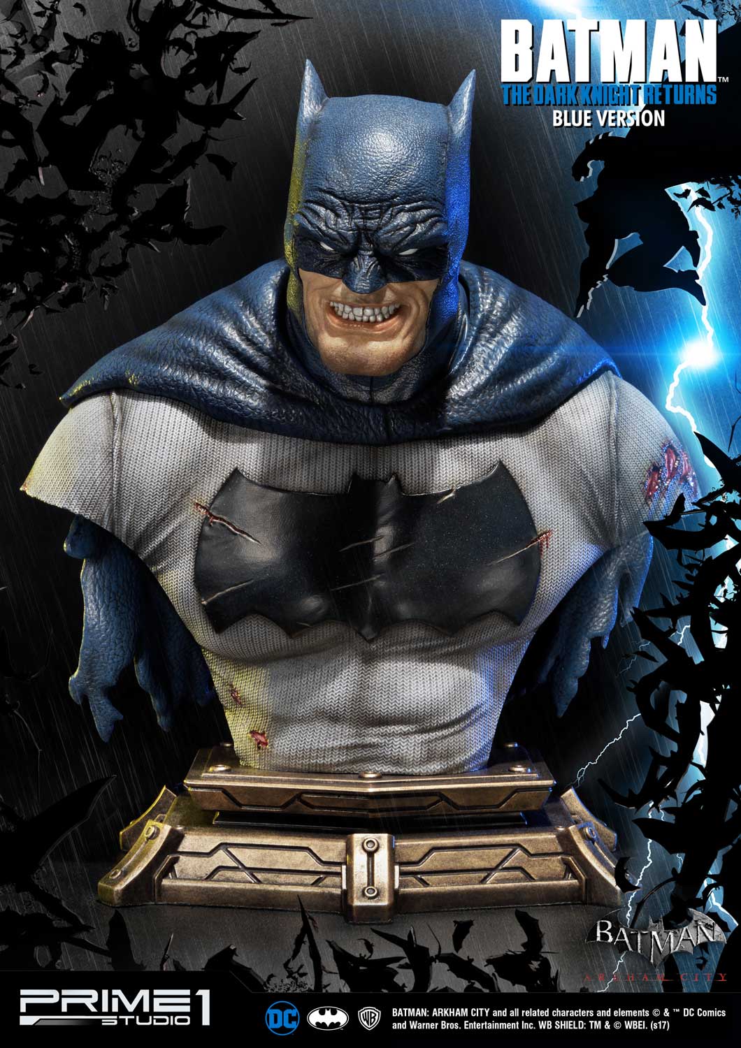 Batman: Arkham City (The Dark Knight Returns) Batman Blue Version image 4