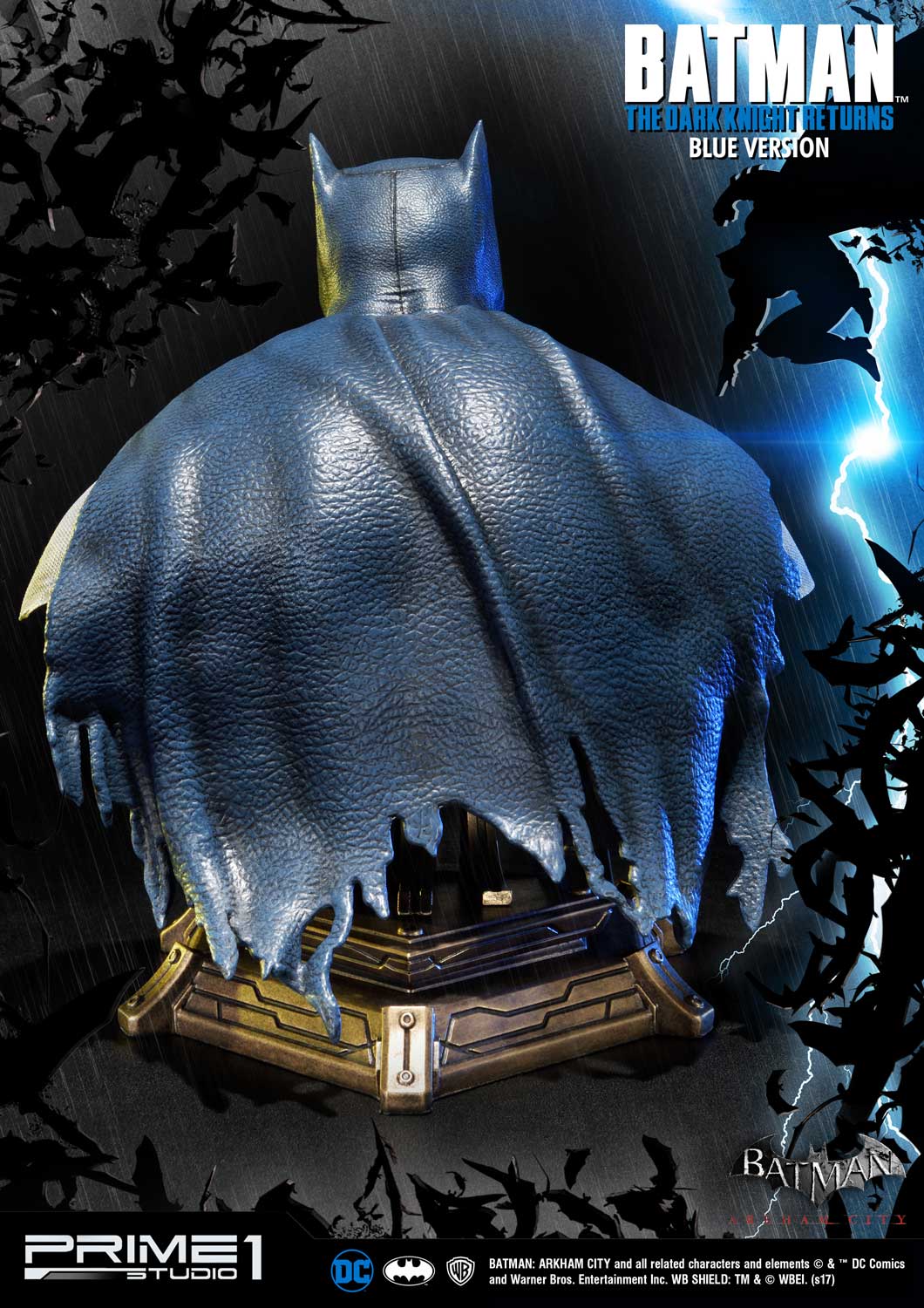 Batman: Arkham City (The Dark Knight Returns) Batman Blue Version image 5