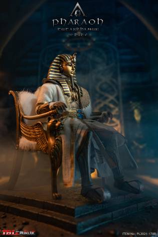 Pharaoh Tutankhamun - White image 3