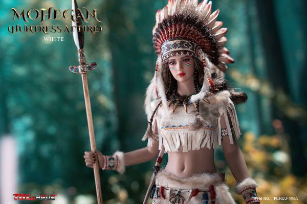 Mohegan (huntress attire)-White image 5