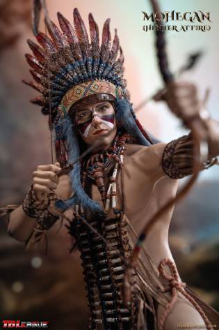 Mohegan (hunter attire)-Brown image 2