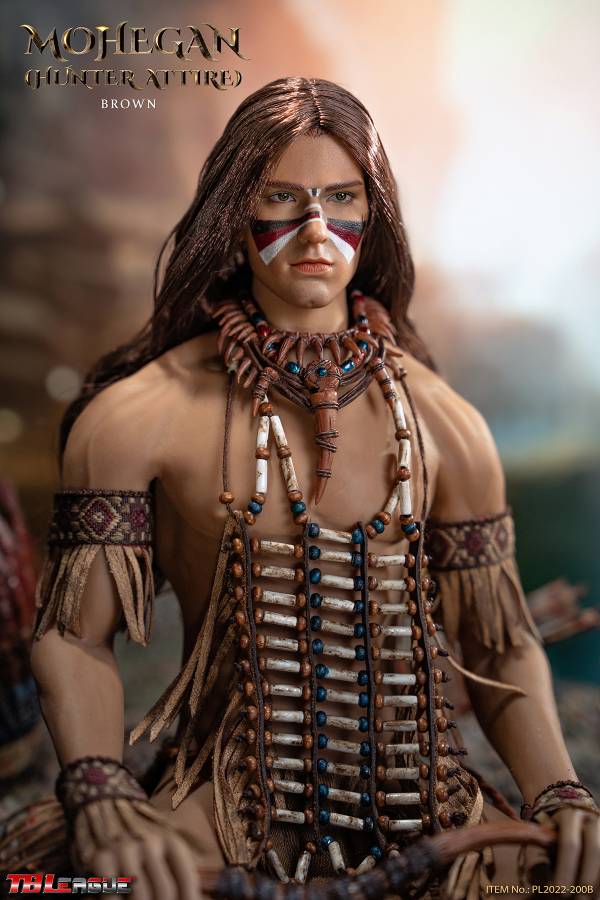Mohegan (hunter attire)-Brown image 7