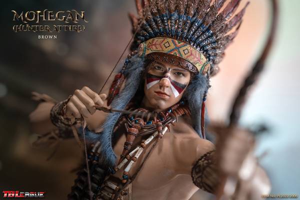 Mohegan (hunter attire)-Brown image 9
