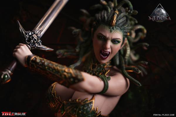 Medusa- Golden image 6