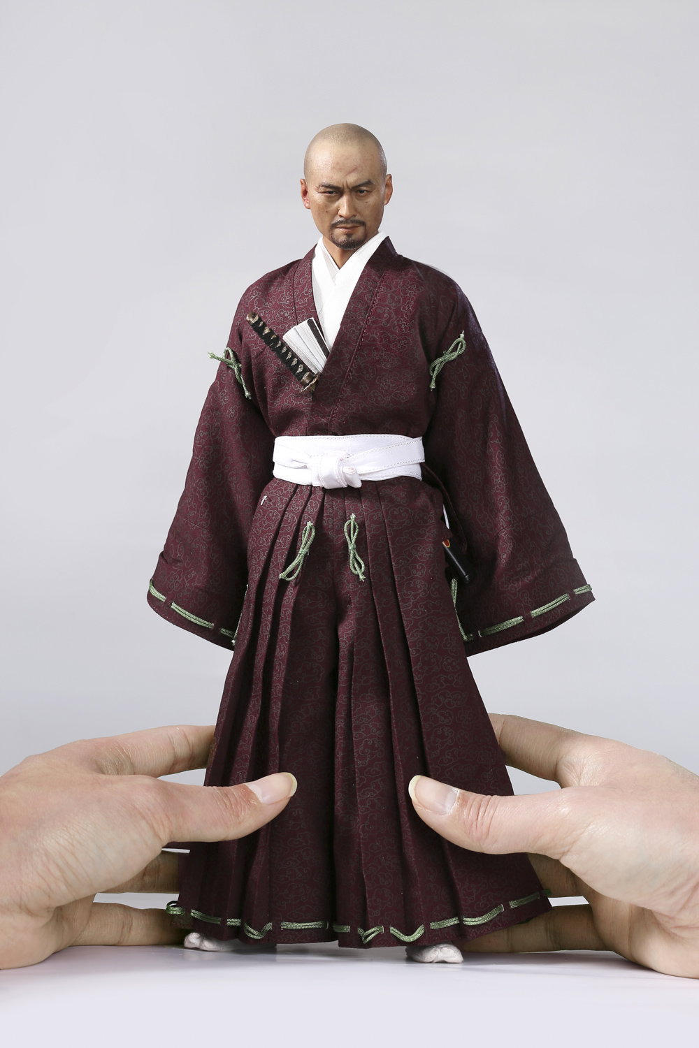 Benevolent Samurai Robes Version image 5