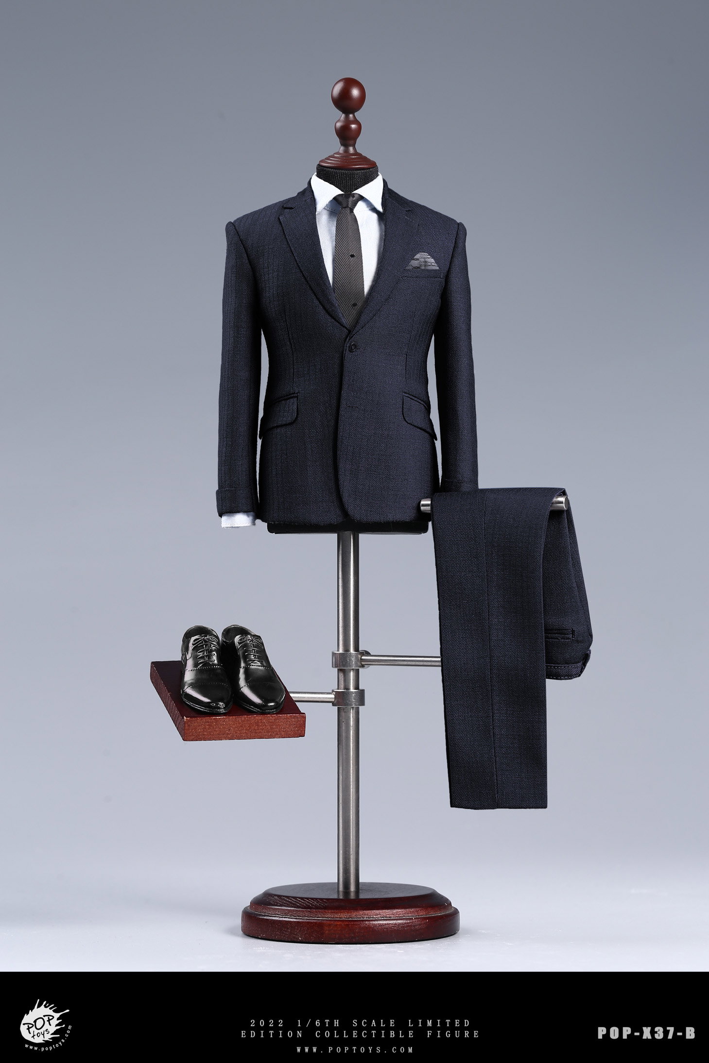 Men's Couture Suit Case image 6